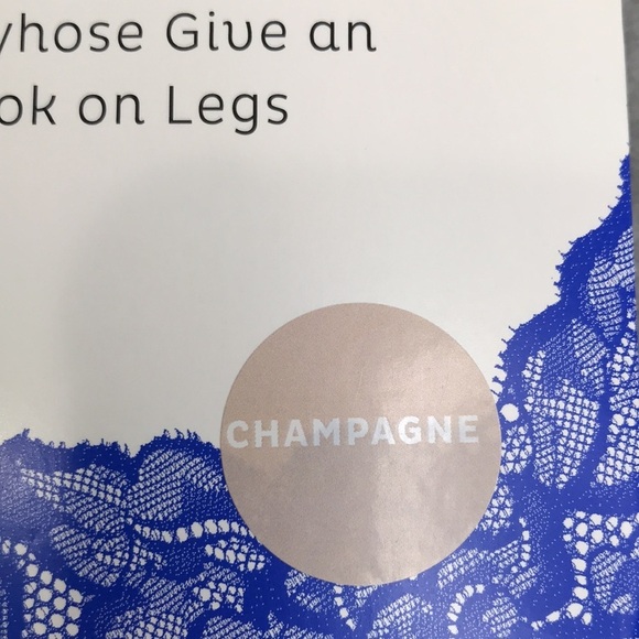 SpanxBoy Shorts and Red Hot  by Spanx Shaping Sheers Size Small New - Picture 8 of 11